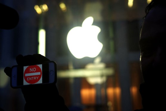 Apple is opening new stores in Downtown Miami, Cologne, and Nanjing. 511895320